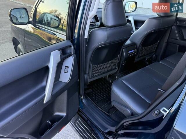 Тойота Ленд Крузер Прадо 2018 в Белой Церкве на Automoto.ua Синий Тойота Ленд Крузер Прадо, объемом двигателя 2.76 л и пробегом 86 тыс. км за 38800 $, фото 41 на Automoto.ua