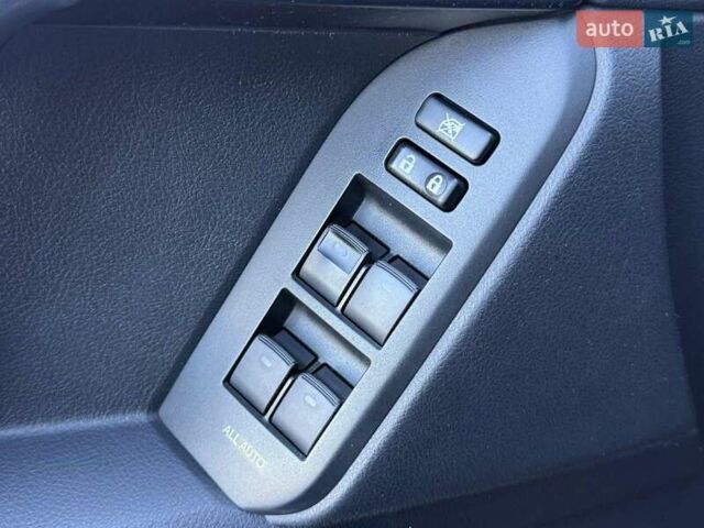 Синий Тойота Ленд Крузер Прадо, объемом двигателя 2.76 л и пробегом 86 тыс. км за 38900 $, фото 50 на Automoto.ua