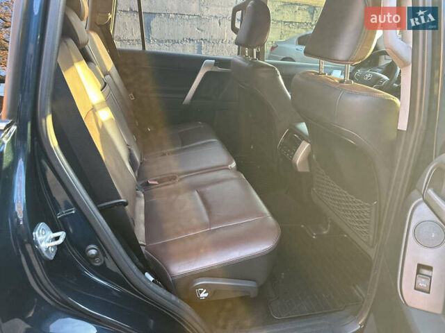 Синий Тойота Ленд Крузер Прадо, объемом двигателя 3.96 л и пробегом 158 тыс. км за 42900 $, фото 26 на Automoto.ua