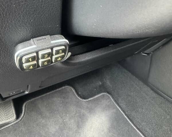 Синій Тойота Ленд Крузер Прадо, об'ємом двигуна 2.76 л та пробігом 146 тис. км за 41400 $, фото 28 на Automoto.ua