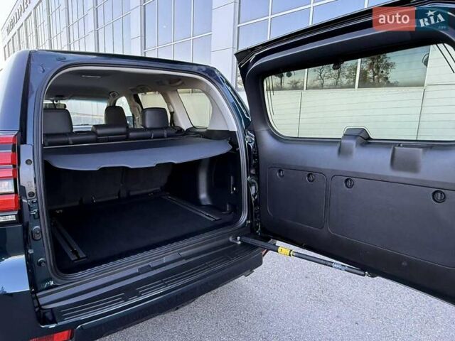 Синий Тойота Ленд Крузер Прадо, объемом двигателя 2.76 л и пробегом 86 тыс. км за 38900 $, фото 44 на Automoto.ua