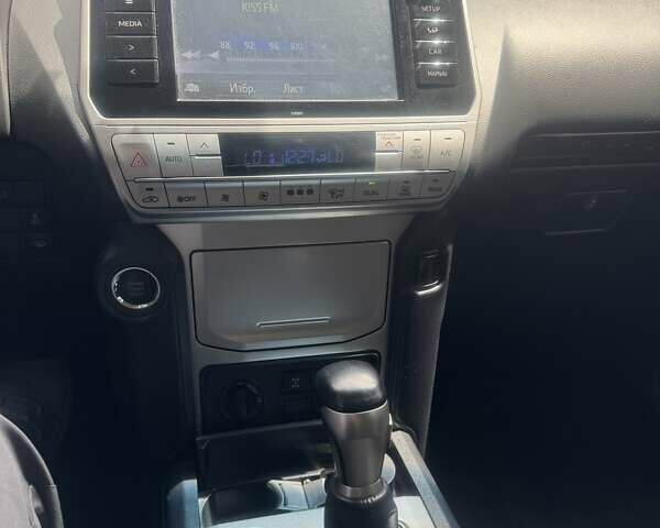 Синій Тойота Ленд Крузер Прадо, об'ємом двигуна 2.76 л та пробігом 146 тис. км за 41400 $, фото 21 на Automoto.ua