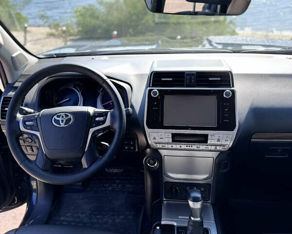Синій Тойота Ленд Крузер Прадо, об'ємом двигуна 2.8 л та пробігом 260 тис. км за 40000 $, фото 11 на Automoto.ua