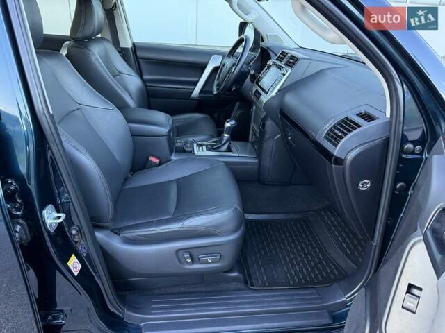 Тойота Ленд Крузер Прадо 2018 в Белой Церкве на Automoto.ua Синий Тойота Ленд Крузер Прадо, объемом двигателя 2.76 л и пробегом 86 тыс. км за 38800 $, фото 51 на Automoto.ua