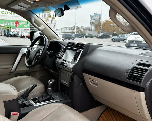 Синий Тойота Ленд Крузер Прадо, объемом двигателя 2.8 л и пробегом 83 тыс. км за 40000 $, фото 10 на Automoto.ua