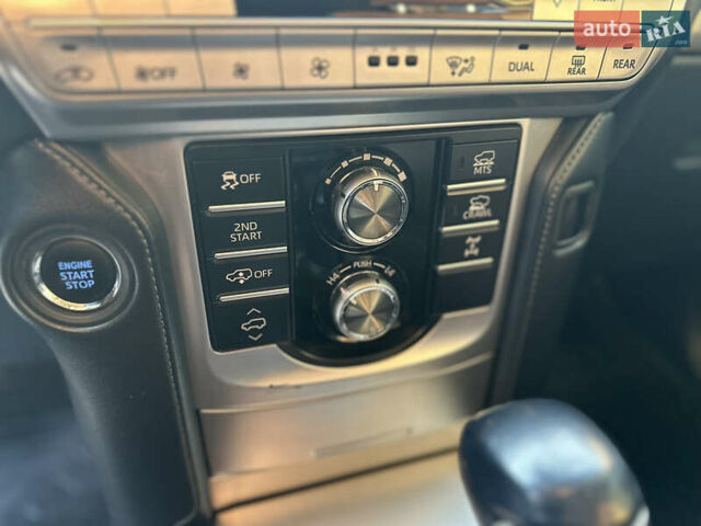 Синий Тойота Ленд Крузер Прадо, объемом двигателя 3.96 л и пробегом 158 тыс. км за 42900 $, фото 16 на Automoto.ua