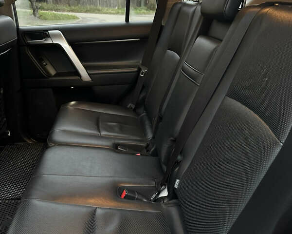 Синий Тойота Ленд Крузер Прадо, объемом двигателя 2.76 л и пробегом 180 тыс. км за 36900 $, фото 9 на Automoto.ua