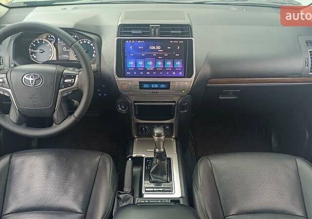 Синий Тойота Ленд Крузер Прадо, объемом двигателя 3.96 л и пробегом 177 тыс. км за 38924 $, фото 7 на Automoto.ua