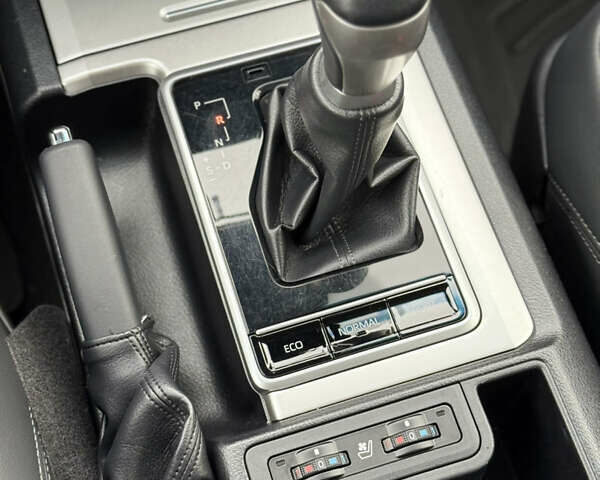 Синий Тойота Ленд Крузер Прадо, объемом двигателя 3.96 л и пробегом 100 тыс. км за 41000 $, фото 14 на Automoto.ua