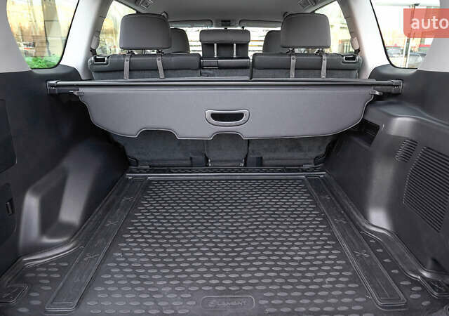 Синій Тойота Ленд Крузер Прадо, об'ємом двигуна 2.75 л та пробігом 65 тис. км за 39146 $, фото 9 на Automoto.ua