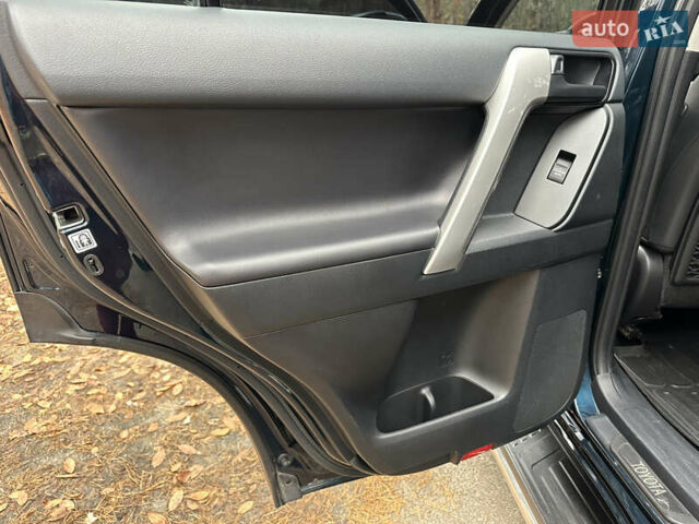 Синий Тойота Ленд Крузер Прадо, объемом двигателя 2.76 л и пробегом 65 тыс. км за 41600 $, фото 20 на Automoto.ua