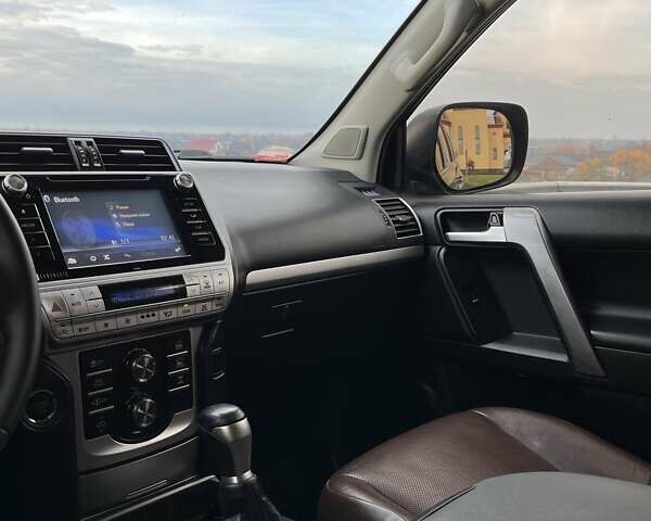 Синій Тойота Ленд Крузер Прадо, об'ємом двигуна 2.76 л та пробігом 172 тис. км за 43000 $, фото 45 на Automoto.ua