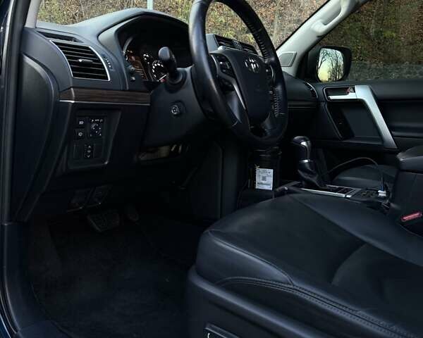 Синій Тойота Ленд Крузер Прадо, об'ємом двигуна 4 л та пробігом 178 тис. км за 34999 $, фото 10 на Automoto.ua