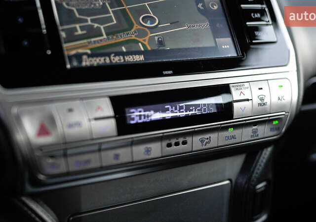 Синій Тойота Ленд Крузер Прадо, об'ємом двигуна 2.75 л та пробігом 65 тис. км за 39146 $, фото 26 на Automoto.ua