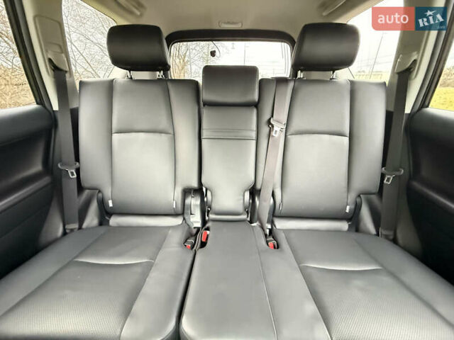 Синий Тойота Ленд Крузер Прадо, объемом двигателя 3.96 л и пробегом 100 тыс. км за 41000 $, фото 8 на Automoto.ua