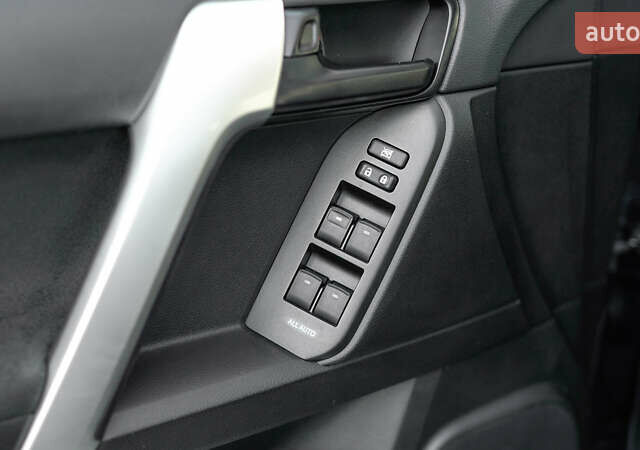 Синій Тойота Ленд Крузер Прадо, об'ємом двигуна 2.75 л та пробігом 65 тис. км за 39146 $, фото 12 на Automoto.ua