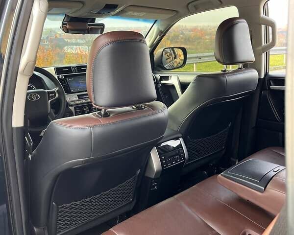 Синій Тойота Ленд Крузер Прадо, об'ємом двигуна 2.76 л та пробігом 172 тис. км за 43500 $, фото 75 на Automoto.ua