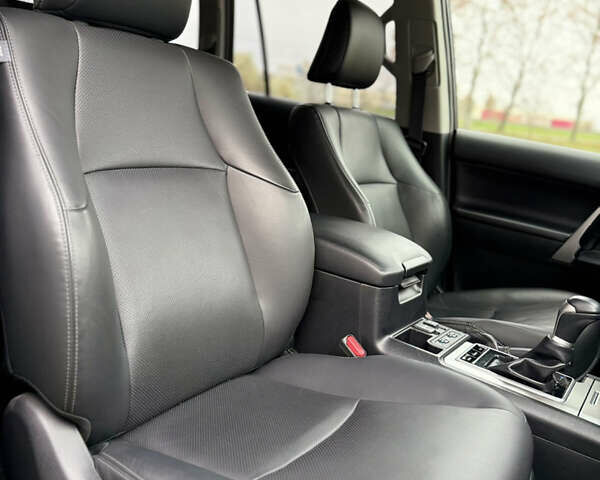 Синий Тойота Ленд Крузер Прадо, объемом двигателя 3.96 л и пробегом 100 тыс. км за 41000 $, фото 12 на Automoto.ua