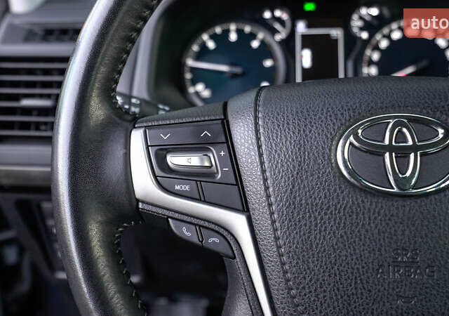 Синій Тойота Ленд Крузер Прадо, об'ємом двигуна 2.75 л та пробігом 65 тис. км за 39146 $, фото 18 на Automoto.ua