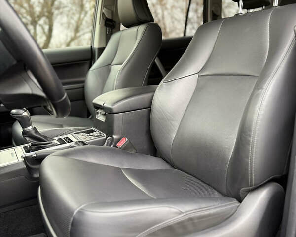 Синий Тойота Ленд Крузер Прадо, объемом двигателя 3.96 л и пробегом 100 тыс. км за 41000 $, фото 15 на Automoto.ua