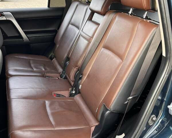 Синій Тойота Ленд Крузер Прадо, об'ємом двигуна 2.76 л та пробігом 172 тис. км за 43000 $, фото 73 на Automoto.ua