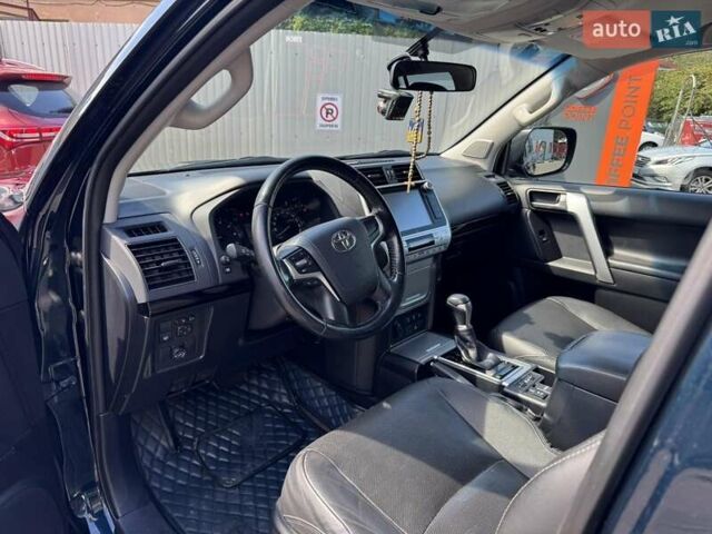 Синий Тойота Ленд Крузер Прадо, объемом двигателя 3.96 л и пробегом 100 тыс. км за 45000 $, фото 2 на Automoto.ua