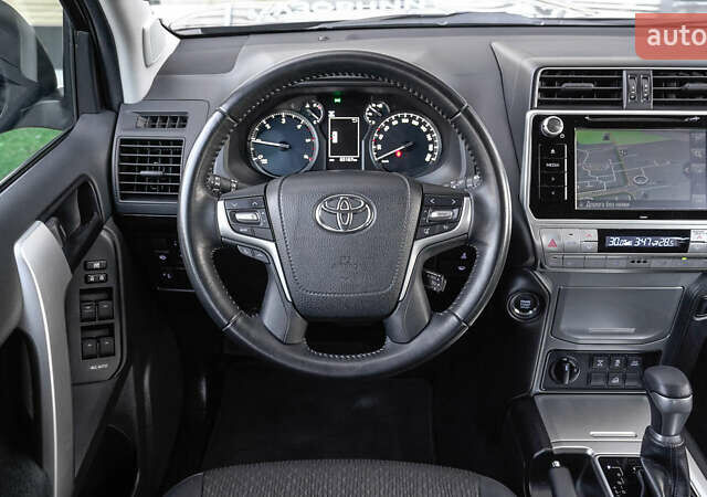 Синій Тойота Ленд Крузер Прадо, об'ємом двигуна 2.75 л та пробігом 65 тис. км за 39146 $, фото 8 на Automoto.ua