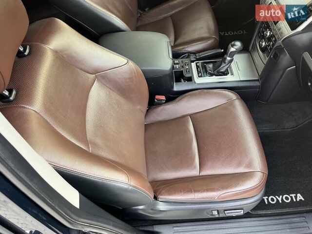 Синій Тойота Ленд Крузер Прадо, об'ємом двигуна 2.76 л та пробігом 172 тис. км за 43500 $, фото 68 на Automoto.ua