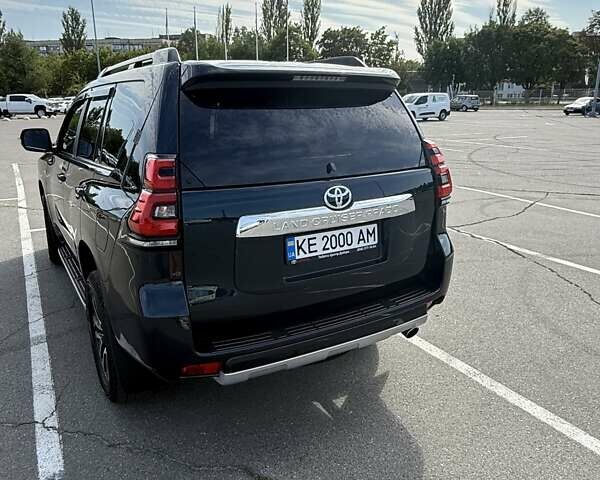 Синий Тойота Ленд Крузер Прадо, объемом двигателя 3.96 л и пробегом 27 тыс. км за 43500 $, фото 3 на Automoto.ua
