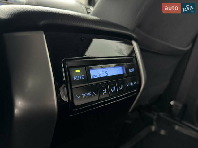 Синий Тойота Ленд Крузер Прадо, объемом двигателя 3.96 л и пробегом 56 тыс. км за 49999 $, фото 12 на Automoto.ua