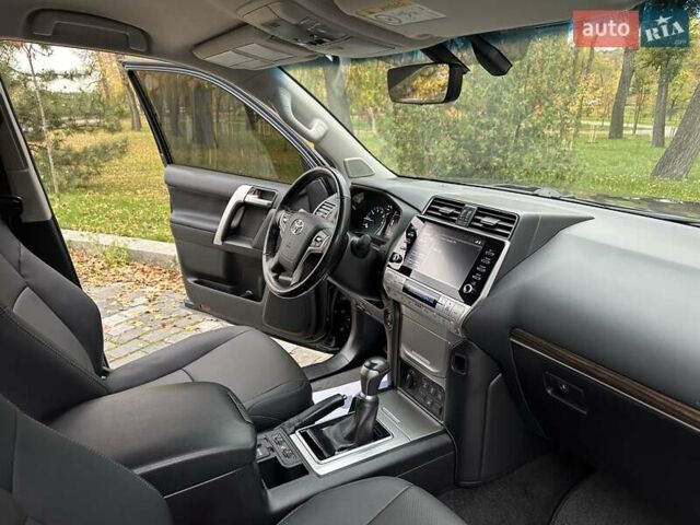 Синій Тойота Ленд Крузер Прадо, об'ємом двигуна 3.96 л та пробігом 52 тис. км за 47222 $, фото 8 на Automoto.ua