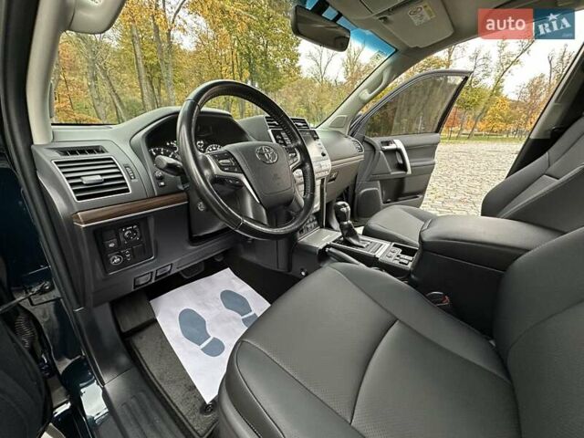 Синій Тойота Ленд Крузер Прадо, об'ємом двигуна 3.96 л та пробігом 52 тис. км за 47222 $, фото 15 на Automoto.ua