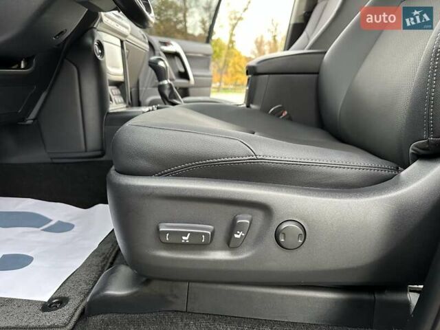 Синій Тойота Ленд Крузер Прадо, об'ємом двигуна 3.96 л та пробігом 52 тис. км за 47222 $, фото 11 на Automoto.ua