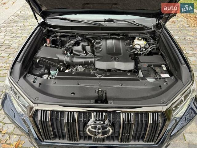 Синій Тойота Ленд Крузер Прадо, об'ємом двигуна 4 л та пробігом 56 тис. км за 46999 $, фото 1 на Automoto.ua