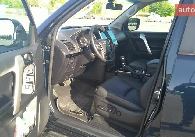 Синий Тойота Ленд Крузер Прадо, объемом двигателя 2.76 л и пробегом 55 тыс. км за 52500 $, фото 3 на Automoto.ua