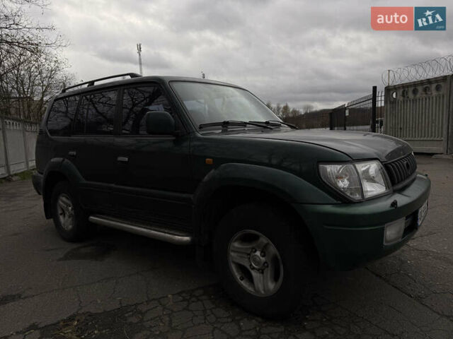 Зеленый Тойота Ленд Крузер Прадо, объемом двигателя 3.4 л и пробегом 308 тыс. км за 5999 $, фото 2 на Automoto.ua