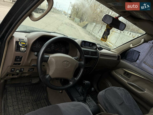 Зеленый Тойота Ленд Крузер Прадо, объемом двигателя 3.4 л и пробегом 308 тыс. км за 5999 $, фото 17 на Automoto.ua