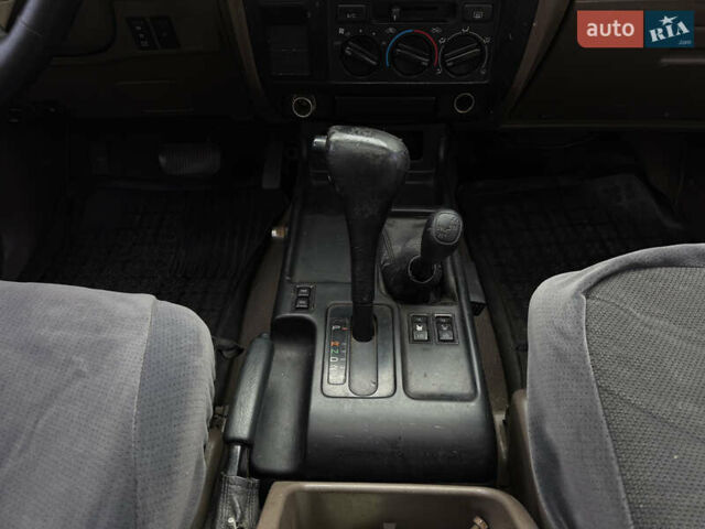 Зеленый Тойота Ленд Крузер Прадо, объемом двигателя 3.4 л и пробегом 308 тыс. км за 5999 $, фото 15 на Automoto.ua