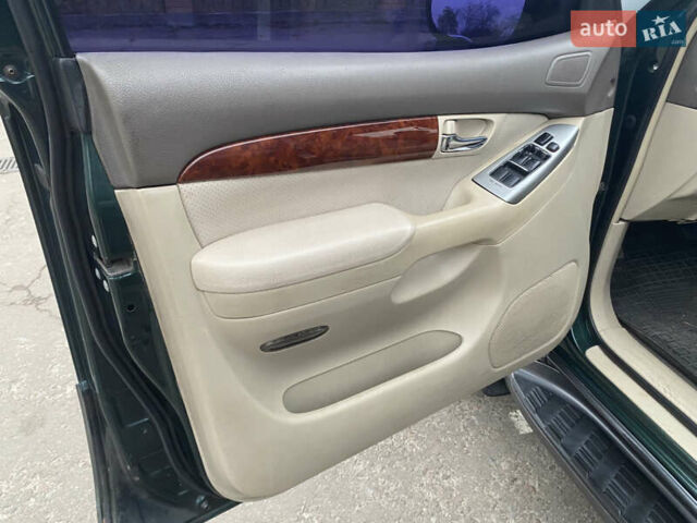 Зеленый Тойота Ленд Крузер Прадо, объемом двигателя 2.7 л и пробегом 270 тыс. км за 9999 $, фото 11 на Automoto.ua