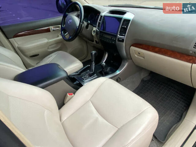 Зелений Тойота Ленд Крузер Прадо, об'ємом двигуна 2.7 л та пробігом 270 тис. км за 9500 $, фото 10 на Automoto.ua