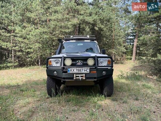 Белый Тойота Ленд Крузер, объемом двигателя 4.2 л и пробегом 137 тыс. км за 44900 $, фото 1 на Automoto.ua