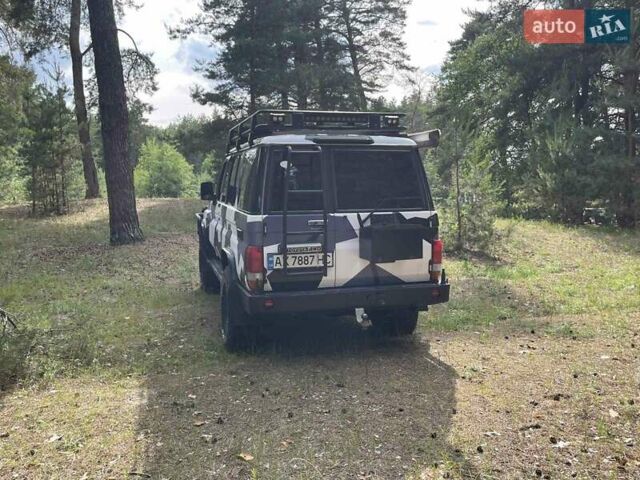 Белый Тойота Ленд Крузер, объемом двигателя 4.2 л и пробегом 137 тыс. км за 44900 $, фото 8 на Automoto.ua