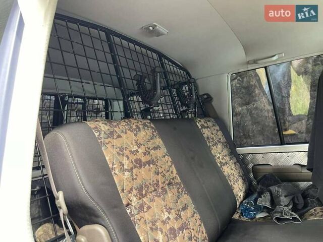 Белый Тойота Ленд Крузер, объемом двигателя 4.2 л и пробегом 137 тыс. км за 44900 $, фото 24 на Automoto.ua