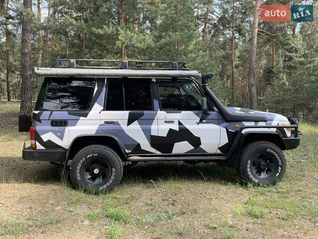 Белый Тойота Ленд Крузер, объемом двигателя 4.2 л и пробегом 137 тыс. км за 44900 $, фото 12 на Automoto.ua