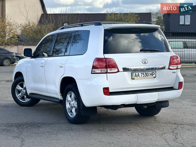 Белый Тойота Ленд Крузер, объемом двигателя 0 л и пробегом 160 тыс. км за 23500 $, фото 1 на Automoto.ua