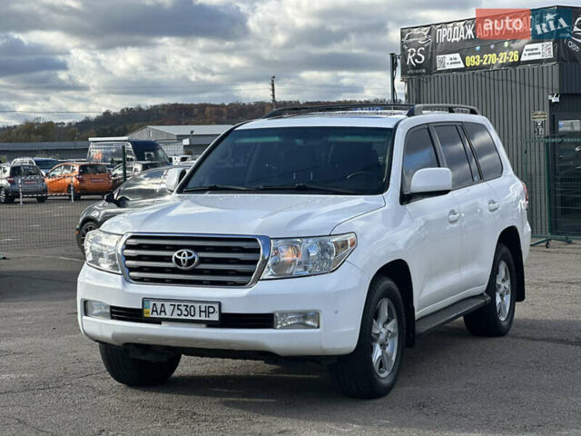 Белый Тойота Ленд Крузер, объемом двигателя 0 л и пробегом 160 тыс. км за 23500 $, фото 7 на Automoto.ua