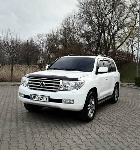 Білий Тойота Ленд Крузер, об'ємом двигуна 4.66 л та пробігом 155 тис. км за 31300 $, фото 3 на Automoto.ua
