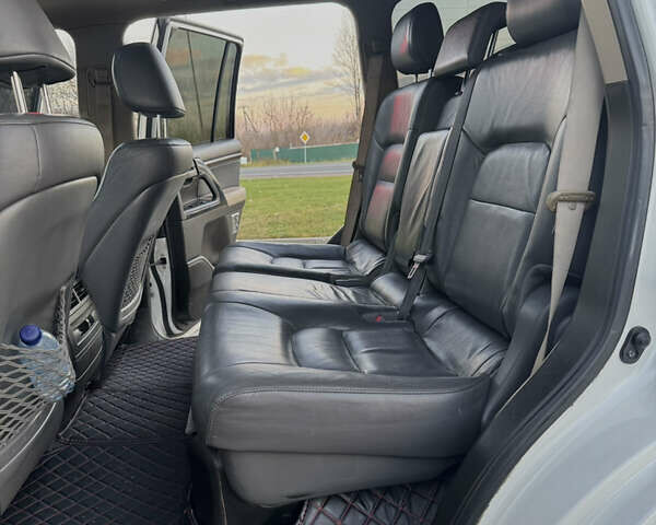 Білий Тойота Ленд Крузер, об'ємом двигуна 4 л та пробігом 240 тис. км за 30000 $, фото 18 на Automoto.ua