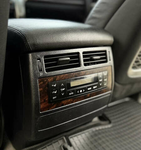 Білий Тойота Ленд Крузер, об'ємом двигуна 4.66 л та пробігом 155 тис. км за 31300 $, фото 22 на Automoto.ua