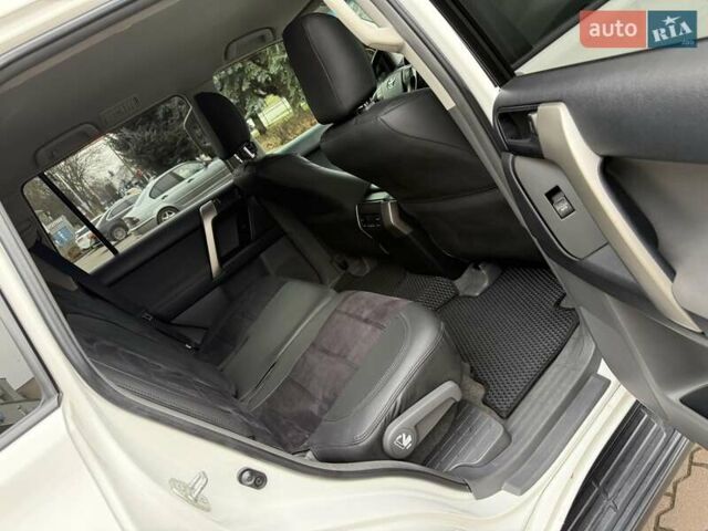 Білий Тойота Ленд Крузер, об'ємом двигуна 2.69 л та пробігом 157 тис. км за 24300 $, фото 20 на Automoto.ua